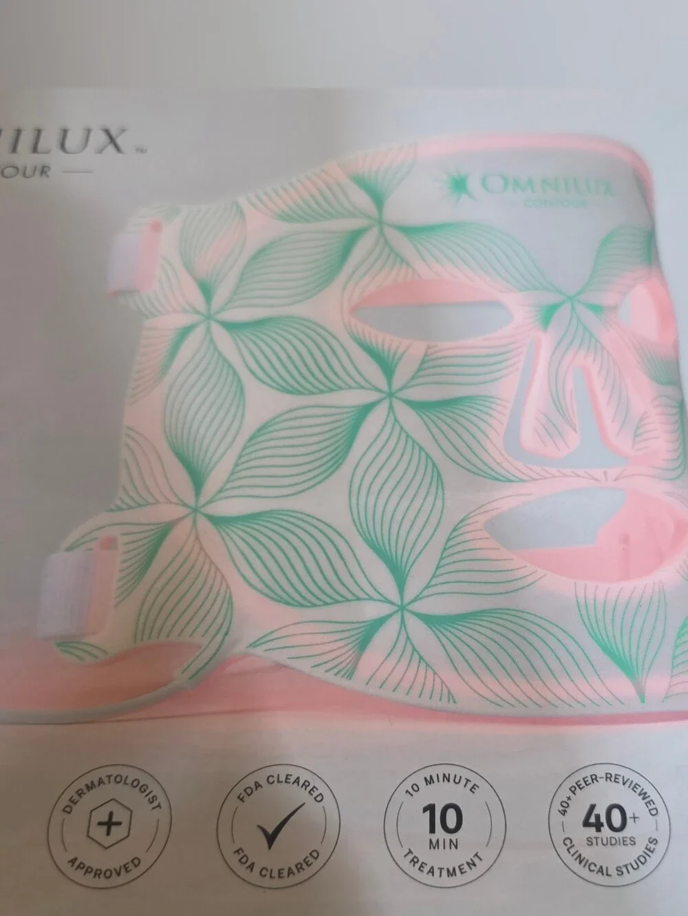 OMNILUX Contour FACE - LED Light Therapy Mask - NEW